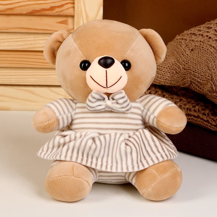 Мягкая игрушка &laquo;Мишутка в платье&raquo;, 21 см, цвета МИКС