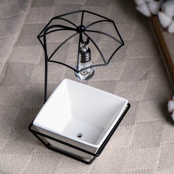 Горшок на подставке с освещением, 22х10х10см 3/LR41 Горшок на подставке с освещением, 22х10х10см 3/LR41