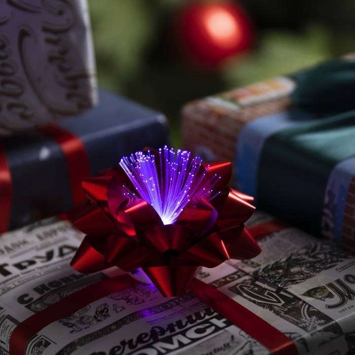 Светодиодная игрушка «Бант-звезда» 9 × 6 × 9 см, батарейки LR44х3 (в комплекте), свечение мульти, красная Светодиодная игрушка «Бант-звезда» 9 × 6 × 9 см, батарейки LR44х3 (в комплекте), свечение мульти, красная