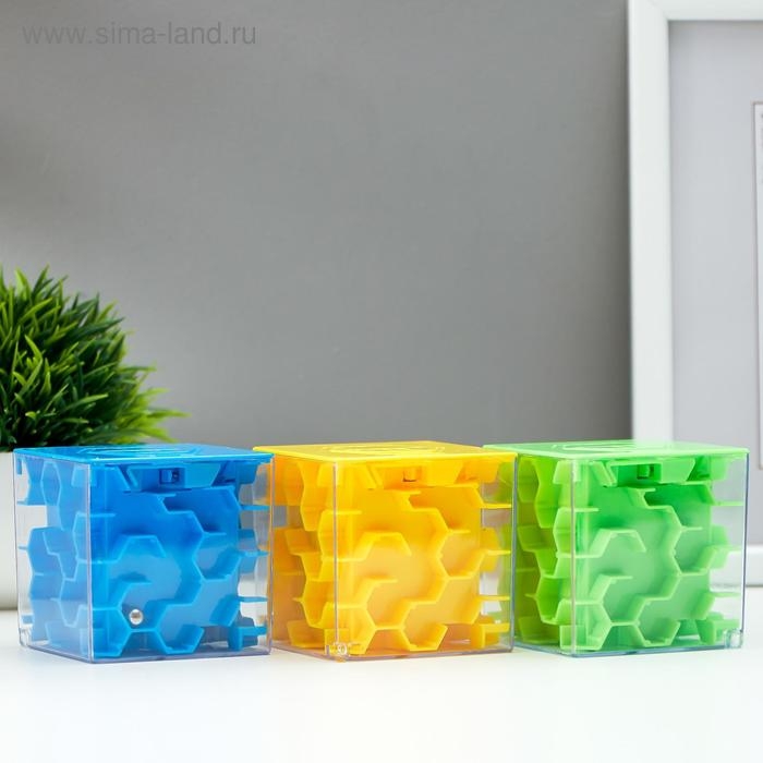 Копилка пластик Копилка пластик "Лабиринт" МИКС 6,7х6,7х6,5 см