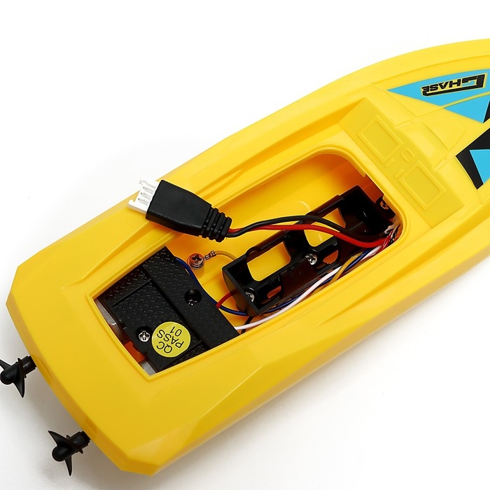 Катер «Быстрый», радиоуправление, плавает Катер «Быстрый», радиоуправление, плавает