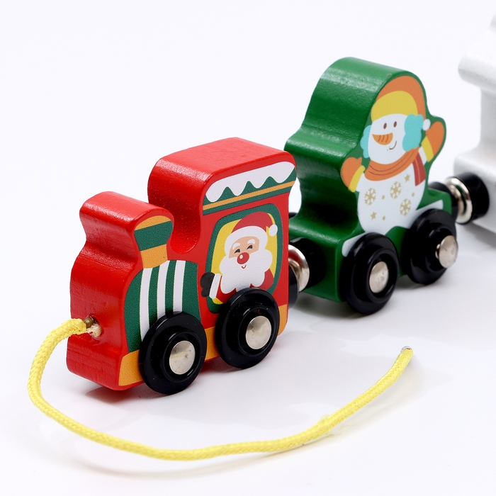 Новогодний декор «Волшебный паровозик», 36 × 5,4 × 1,6 см, сцепление магнитами, деревянный Новогодний декор «Волшебный паровозик», 36 × 5,4 × 1,6 см, сцепление магнитами, деревянный