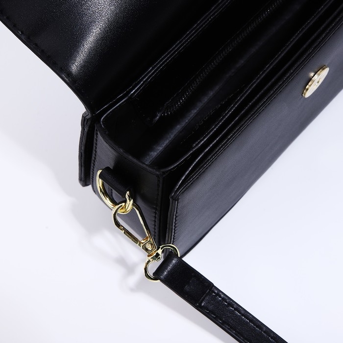 Сумка-мессенджер на магните, цвет чёрный Сумка-мессенджер на магните, цвет чёрный