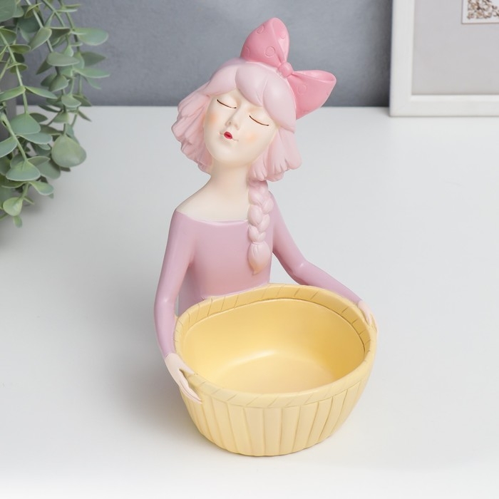 Сувенир полистоун подставка  Сувенир полистоун подставка "Девушка с корзиной" МИКС 20,3х16,8х25,5 см