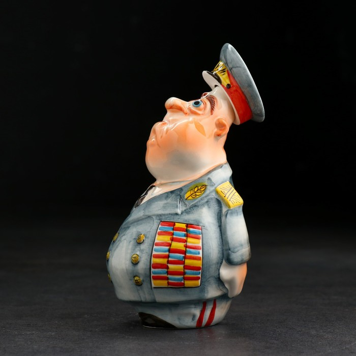 Набор фарфоровый: штоф «Генерал», 0.5 л + 3 рюмки, гильза Набор фарфоровый: штоф «Генерал», 0.5 л + 3 рюмки, гильза