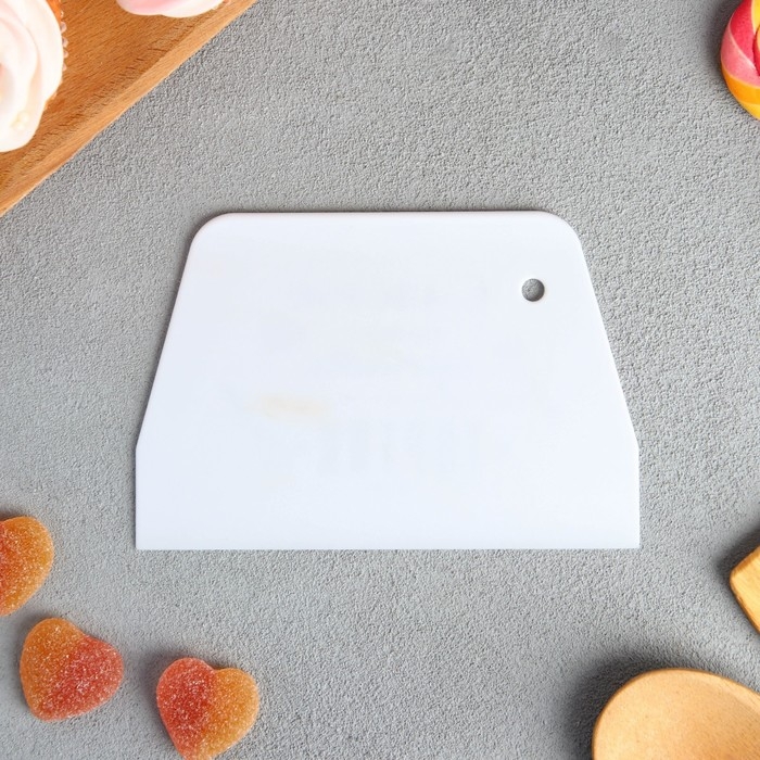 Кондитерский шпатель пластик «Тортик», 10.2 х 0.2 х 15.3 см Кондитерский шпатель пластик «Тортик», 10.2 х 0.2 х 15.3 см