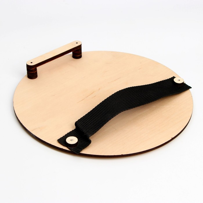 Деревянное оружие «Щит» 25×25×3,2 см Деревянное оружие «Щит» 25×25×3,2 см