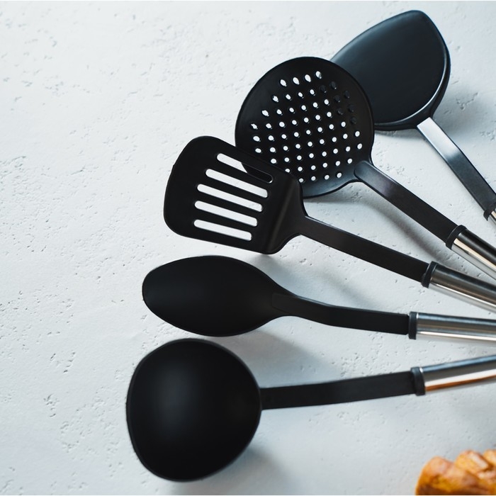 Набор кухонных принадлежностей Доляна «Антрацитовый блеск», 5 предметов, цвет чёрный Набор кухонных принадлежностей Доляна «Антрацитовый блеск», 5 предметов, цвет чёрный