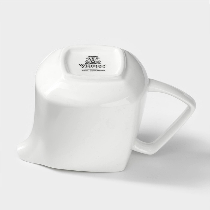 Молочник фарфоровый Ilona, 310 мл Молочник фарфоровый Ilona, 310 мл