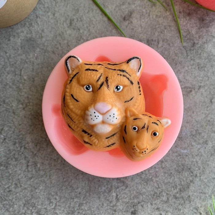 Силиконовая форма «Тигрица с тигрёнком 2D» S Силиконовая форма «Тигрица с тигрёнком 2D» S