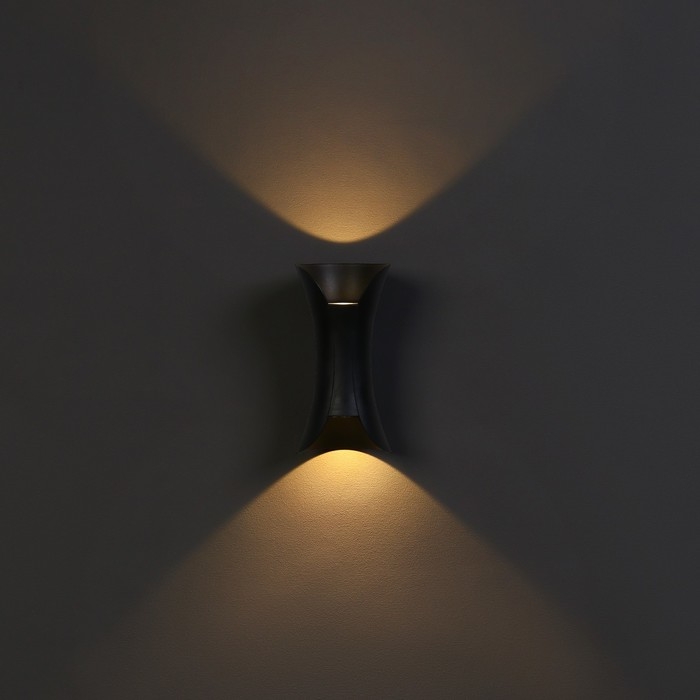 Светильник фасадный «Элегант», FSD-051, 10 Вт, 3000К, 1 луч, IP65, 220 В, пластик, черный Светильник фасадный «Элегант», FSD-051, 10 Вт, 3000К, 1 луч, IP65, 220 В, пластик, черный