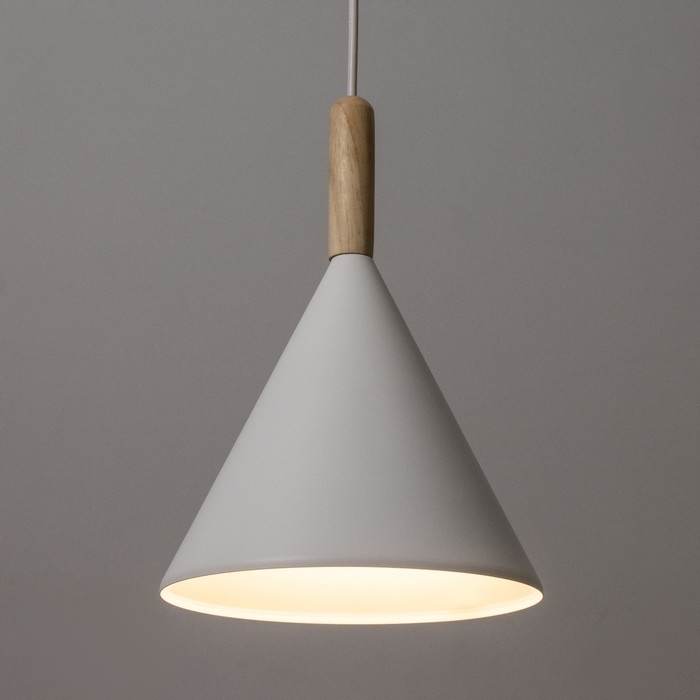 Светильник трековый «Классика» Е27 40Вт белый 19,5х19,5х28-128см Светильник трековый «Классика» Е27 40Вт белый 19,5х19,5х28-128см