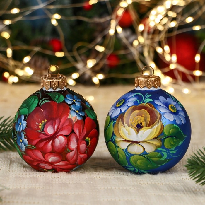 Набор из 4-х ёлочных шаров 80 мм «Изысканные букеты» Набор из 4-х ёлочных шаров 80 мм «Изысканные букеты»