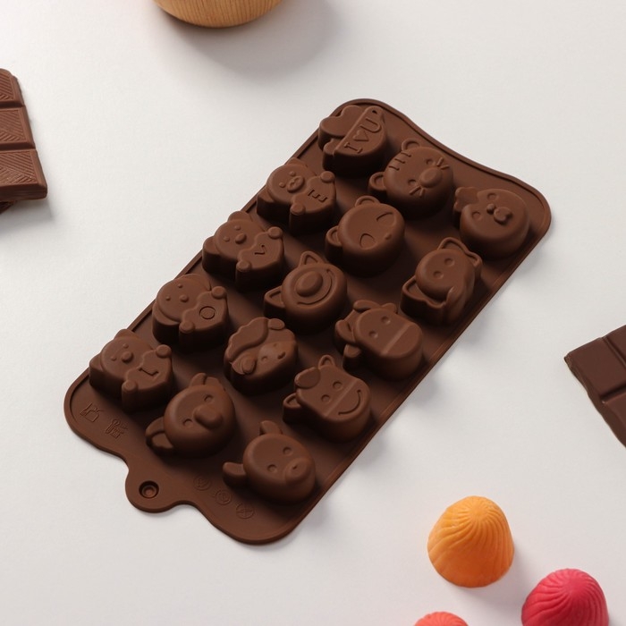 Форма для конфет и шоколада Доляна «Животные. Любовь», силикон, 20,6×10,5×1,4 см, 15 ячеек, цвет коричневый Форма для конфет и шоколада Доляна «Животные. Любовь», силикон, 20,6×10,5×1,4 см, 15 ячеек, цвет коричневый