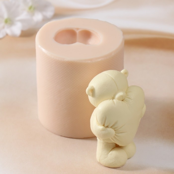 Молд силиконовый Молд силиконовый "Медведь с большим сердцем" Силикон 8,5х6,5х5 см