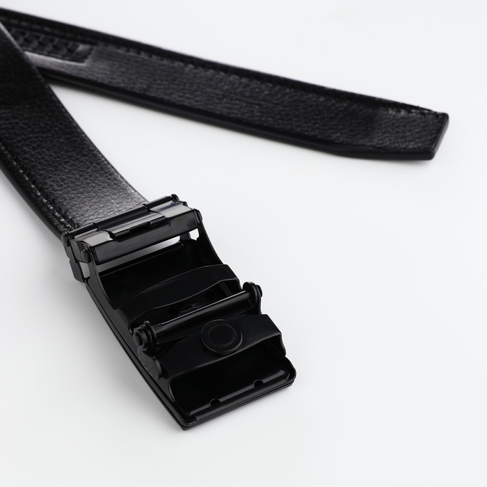 Ремень мужской, ширина 3,5 см, пряжка автомат, цвет чёрный Ремень мужской, ширина 3,5 см, пряжка автомат, цвет чёрный