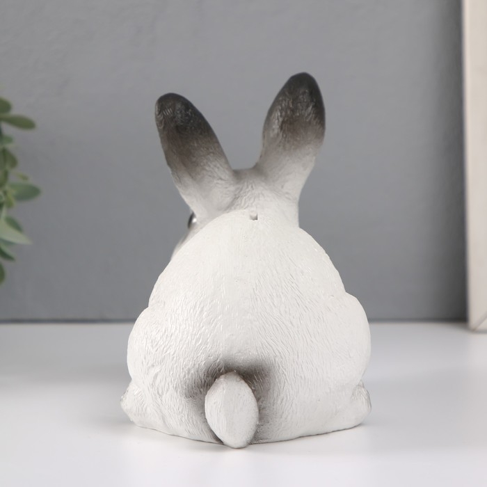 Копилка Копилка "Кролик №1 Белый с чёрными кончиками" высота 14 см, ширина 10 см, длина 18 см.
