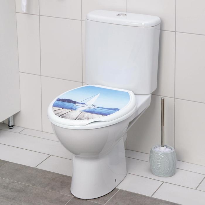 Сиденье для унитаза с крышкой Росспласт «Декор. Яхта», 44,5 х 37,5 см, белое Сиденье для унитаза с крышкой Росспласт «Декор. Яхта», 44,5 х 37,5 см, белое