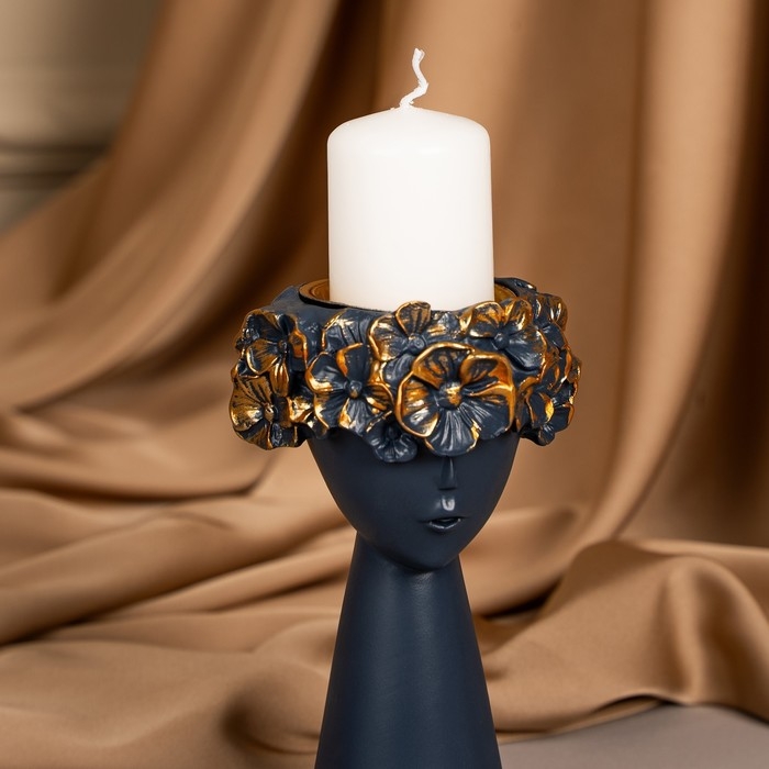 Подсвечник полистоун «Девушка с венком» 9,5 х 9,5 х 14 см МИКС