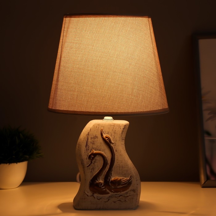 Настольная лампа Настольная лампа"Лебеди" Е14 40Вт серый 20х20х32см
