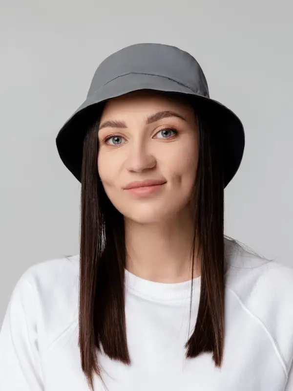 Панама Manifest из светоотражающей ткани, серая Панама Manifest из светоотражающей ткани, серая