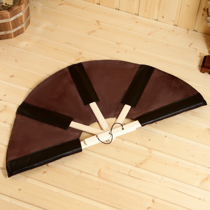 Веер банный для разгона пара коричневый, кожа Веер банный для разгона пара коричневый, кожа