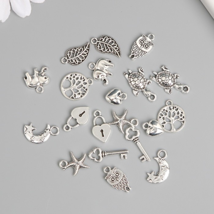 Бисер стекло 8/0 (3 мм) в шкатулке  Бисер стекло 8/0 (3 мм) в шкатулке "Яркий" 28 цветов х 10  гр + декор 17,5х10,5х2,4 см