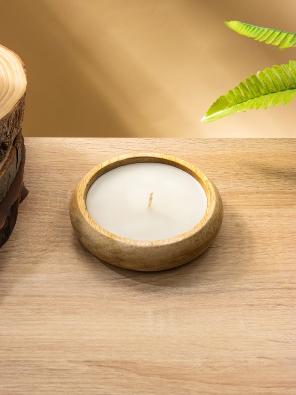 Свеча в деревянной чаше, парафин и соевый воск 12,5х12,5х2,5 см Свеча в деревянной чаше, парафин и соевый воск 12,5х12,5х2,5 см