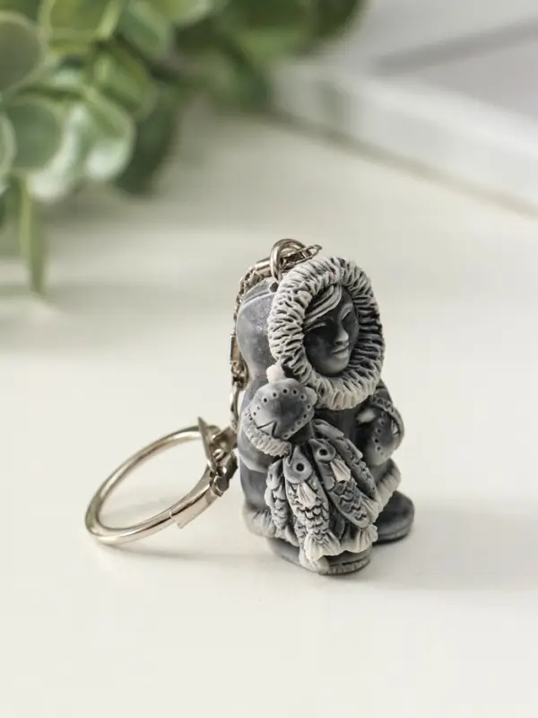 Брелок Брелок "Хант с вязанкой рыбы маленький" 4,1 см