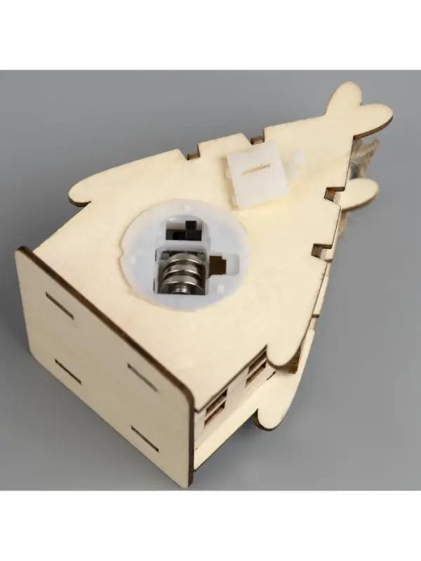 Ёлочная игрушка &laquo;Домик с оленем&raquo;, 7.7&times;11&times;6 см, 1 LED, от батареек, свечение тёплое белое