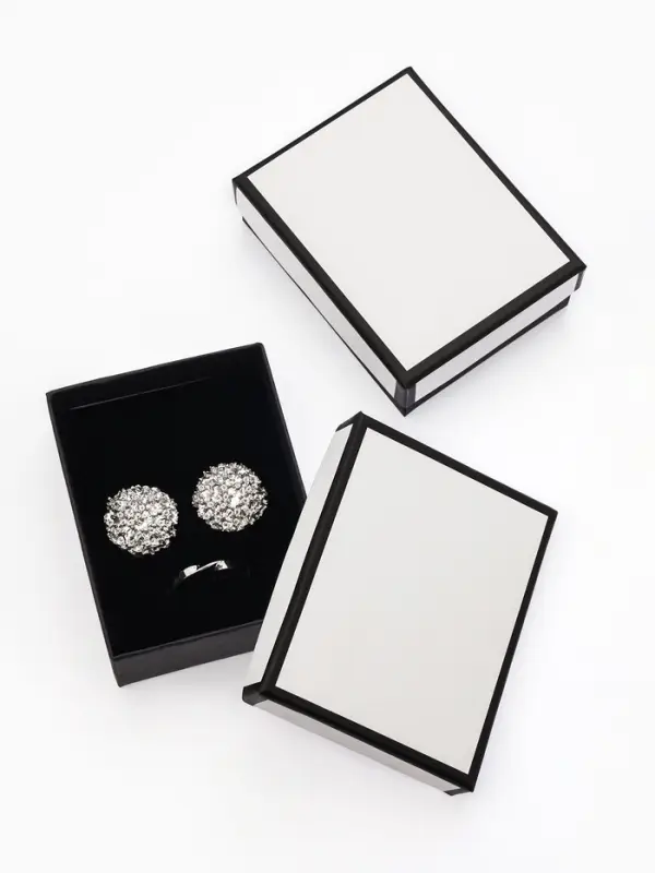 Коробочка подарочная под набор  Коробочка подарочная под набор "Стиль", 7*9 см, цвет чёрно-белый