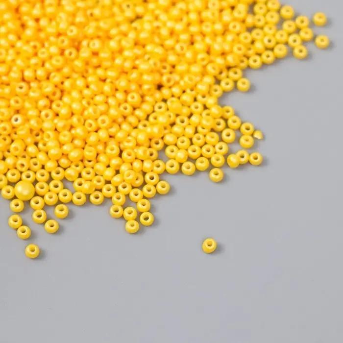Бисер стекло 12/0  Бисер стекло 12/0 "Жёлтый шартрез" 15 гр