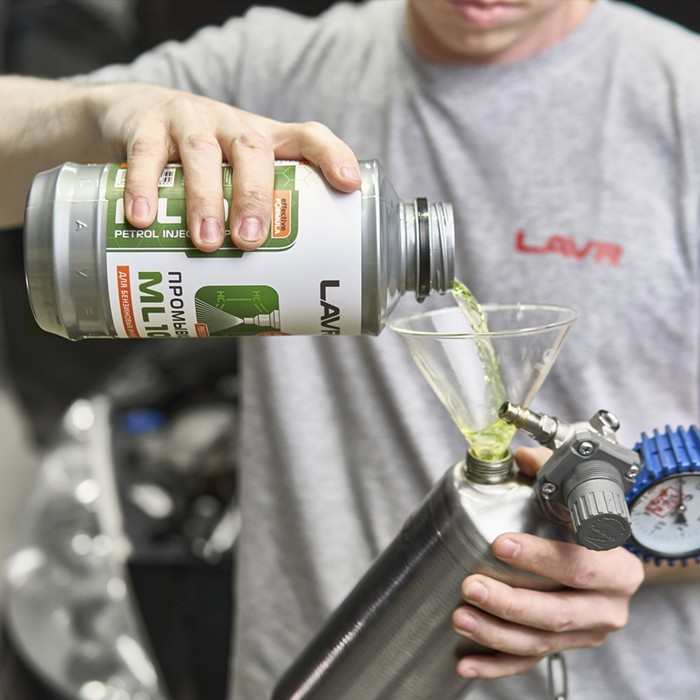 Промывка инжекторных систем LAVR ML101, 1 л Ln2001 Промывка инжекторных систем LAVR ML101, 1 л Ln2001