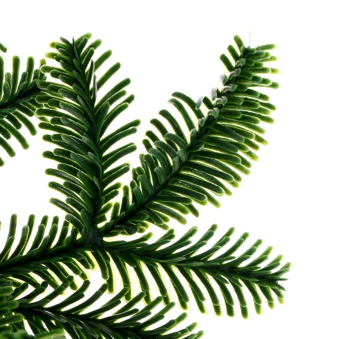 Декор «Ветвь пышной ели» Декор «Ветвь пышной ели»