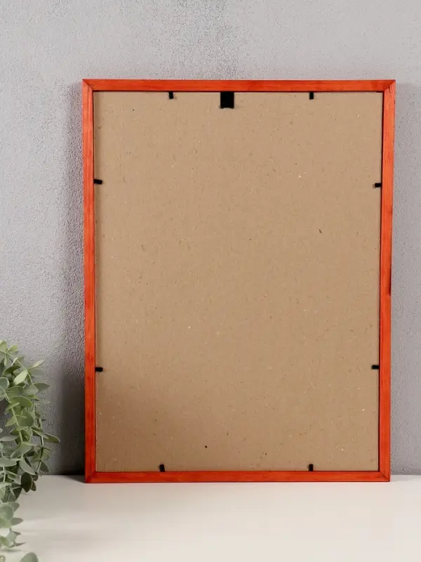 Фоторамка дерево 30х40 см, махагон №1 (пластиковый экран) Фоторамка дерево 30х40 см, махагон №1 (пластиковый экран)