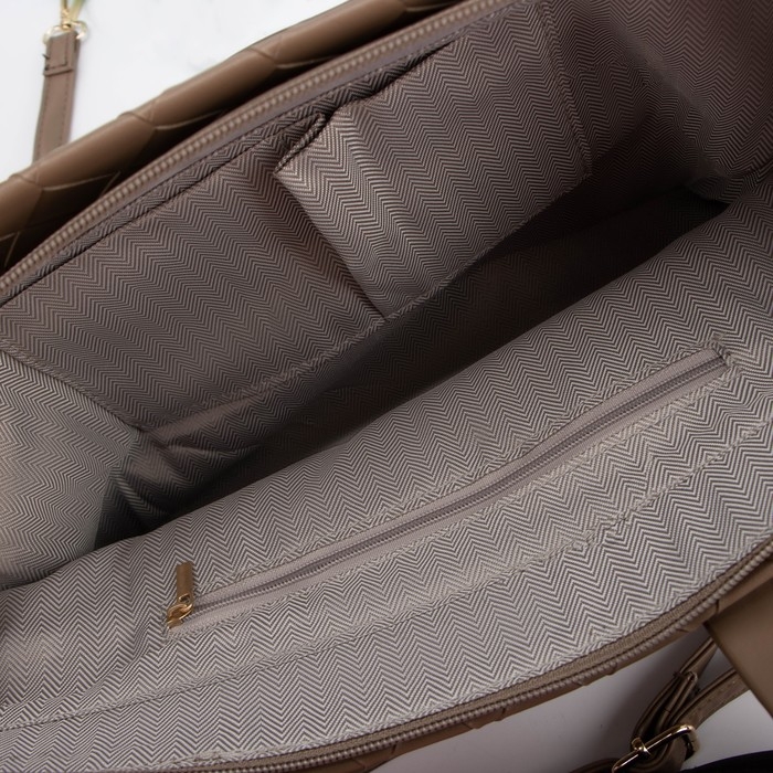 Сумка-тоут на молнии, длинный ремень, цвет коричневый