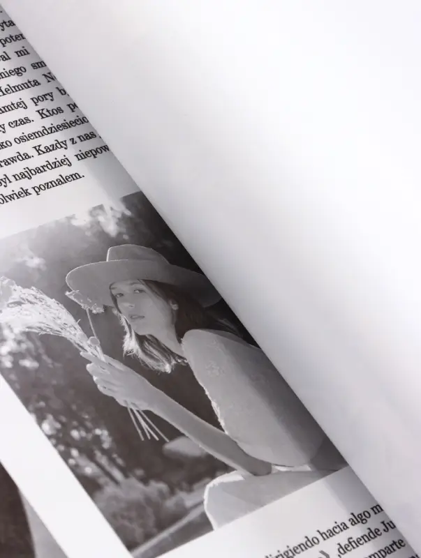 Пленка флористическая для цветов и букетов &laquo;Газета моды&raquo; 65 мкм, белая, 50&times;57&plusmn;1 см