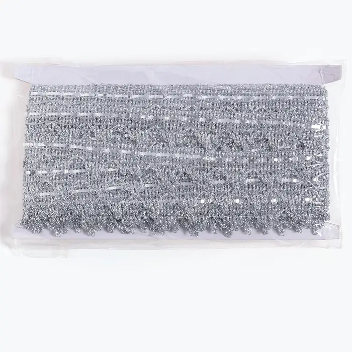 Тесьма серебристая, 2,7 см, в рулоне 10 м Тесьма серебристая, 2,7 см, в рулоне 10 м