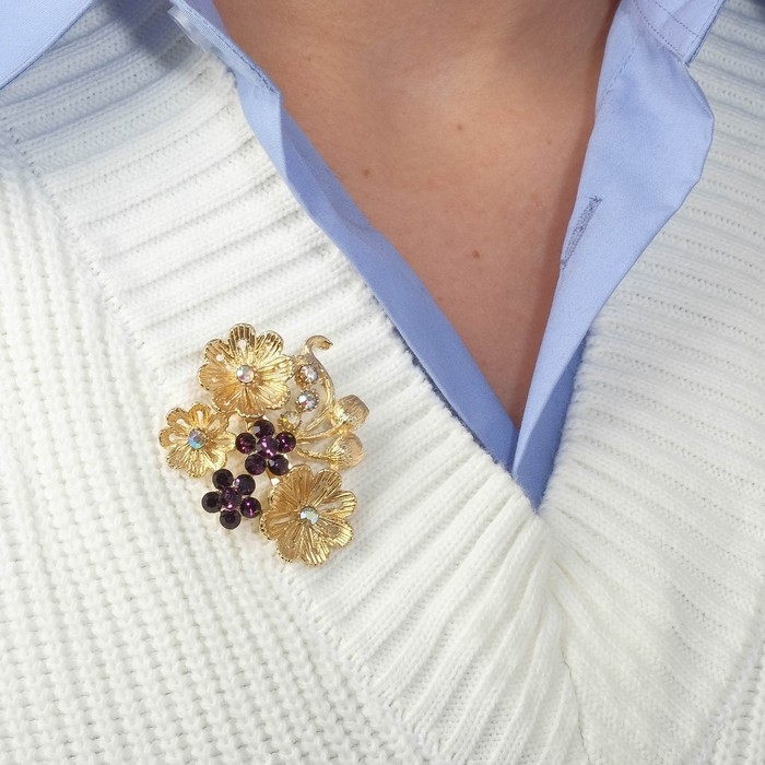 Брошь «Цветы» лютики, цвет фиолетовый в золоте Брошь «Цветы» лютики, цвет фиолетовый в золоте