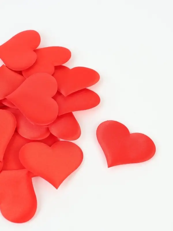 Сердечки декоративные, набор 25 шт., 5 см, красные