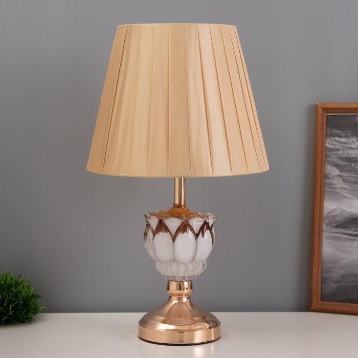 Лампа настольная Лампа настольная "Инез" 1х40Вт Е27 1х4Вт LED золото/бежевый 25х25х45см