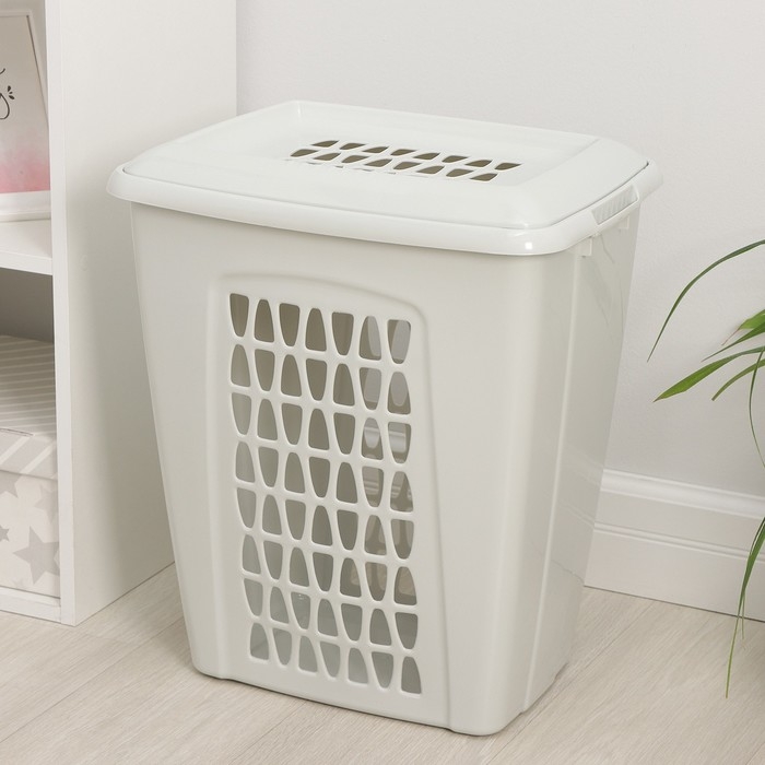 Корзина бельевая с крышкой «Молетта», 45 л, 43×32×48 см, цвет светло-серый Корзина бельевая с крышкой «Молетта», 45 л, 43×32×48 см, цвет светло-серый