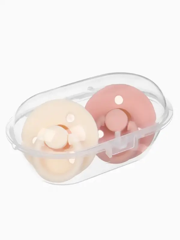 Набор классических пустышек, 2 шт., латекс, персиковый/айвори, в контейнере, от 3 мес., M&B Набор классических пустышек, 2 шт., латекс, персиковый/айвори, в контейнере, от 3 мес., M&B