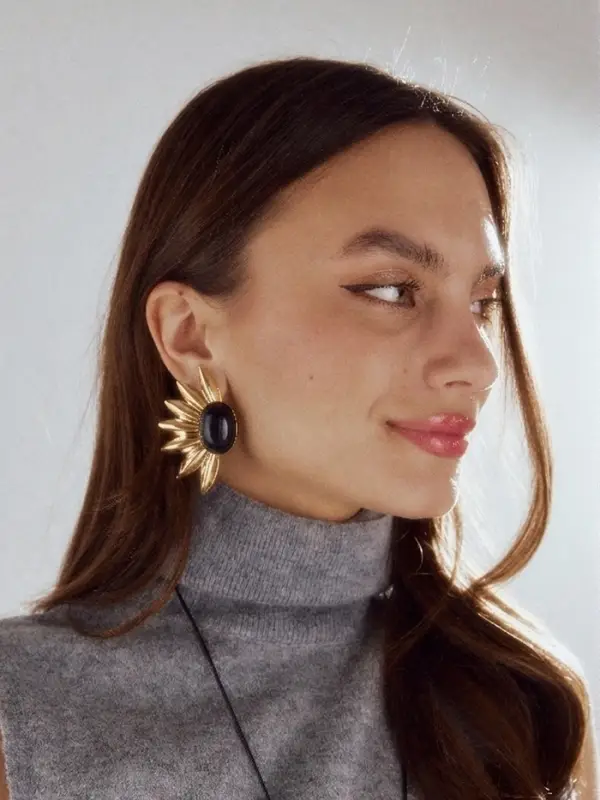 Серьги &laquo;полу солнце&raquo;, чёрные в золоте