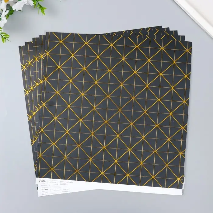 Бумага для скрапбукинга золото Бумага для скрапбукинга золото "Геометрия на чёрном" плотность 180 гр 30,5х32 см