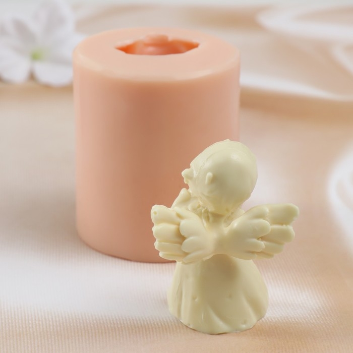 Молд силиконовый Молд силиконовый "Ангел улыбается" 6,2х5,5х7 см (издел. 6,8х4,7х2,8 см)