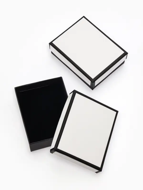 Коробочка подарочная под набор  Коробочка подарочная под набор "Стиль", 7*9 см, цвет чёрно-белый