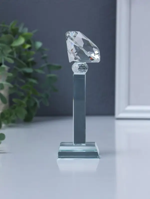 Фигурка стекло &laquo;Стела наградная. Кубок бриллиант&raquo;, под нанесение, 15.5&times;5&times;5 см