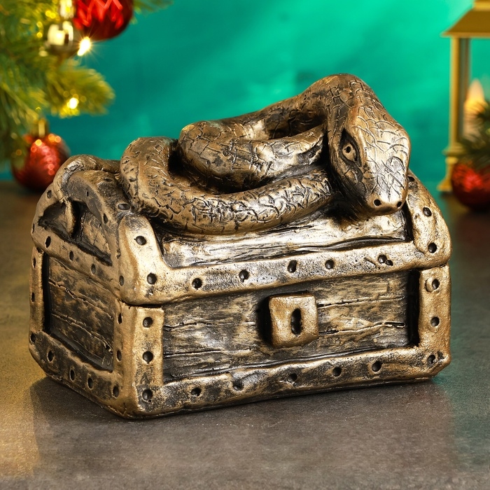 Новый год. Символ 2025. Копилка Новый год. Символ 2025. Копилка "Змея на сундуке" 16х11х14см, бронза