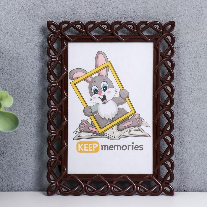 Фоторамка 10х15 см пластик L-7 орех (пластиковый экран) Фоторамка 10х15 см пластик L-7 орех (пластиковый экран)